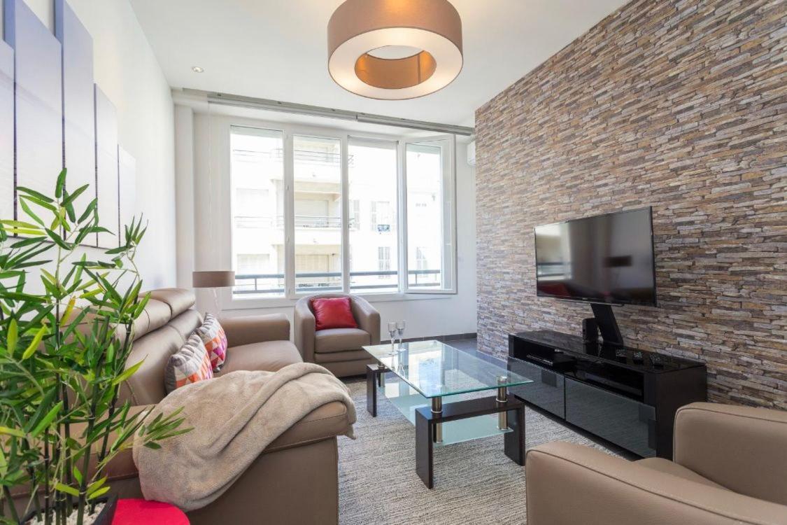 Royal Apartment Near The Beaches Ницца Экстерьер фото