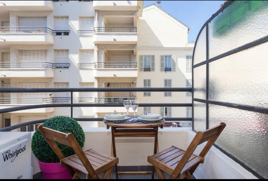 Royal Apartment Near The Beaches Ницца Экстерьер фото